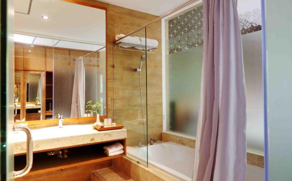 Bathroom di Abhayagiri - Sumberwatu Heritage Resort