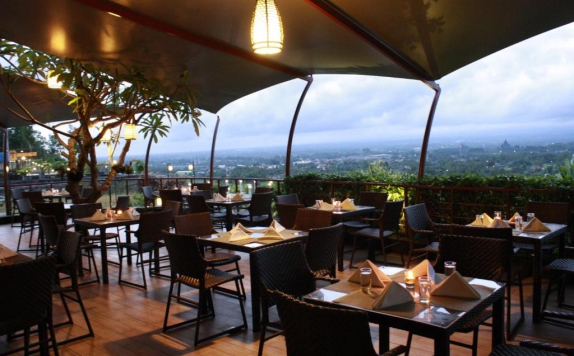 Restaurant di Abhayagiri - Sumberwatu Heritage Resort