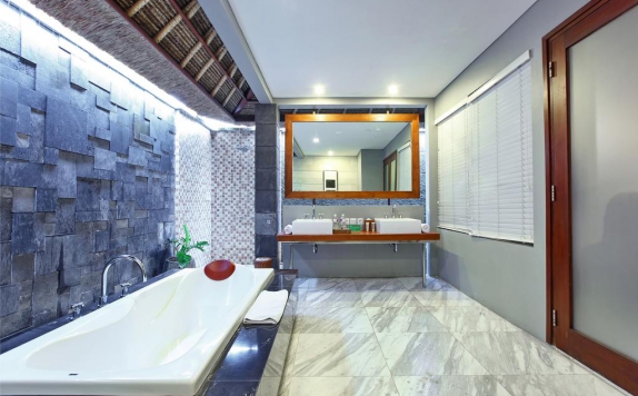 Bathroom di Abi Bali Resort Villa and Spa