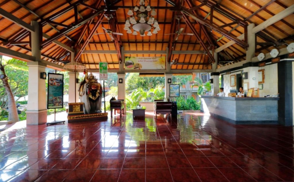 Lobby di Adi Dharma Hotel