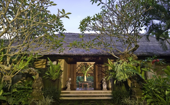 Front View di Alamanda Villa Ubud
