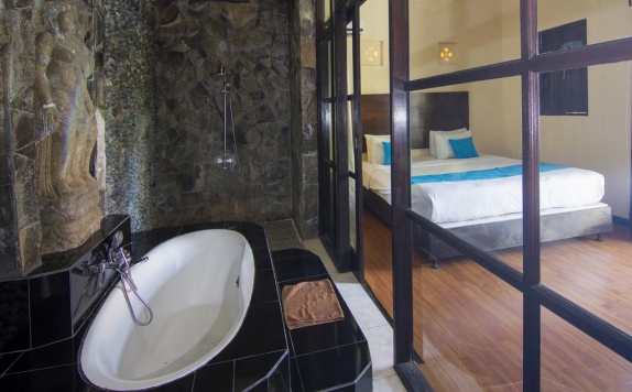 Bathroom di Alam Bali Villa