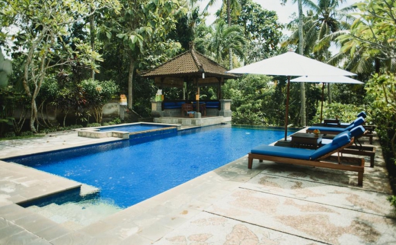 Swimming Pool di Alam Shanti hotel
