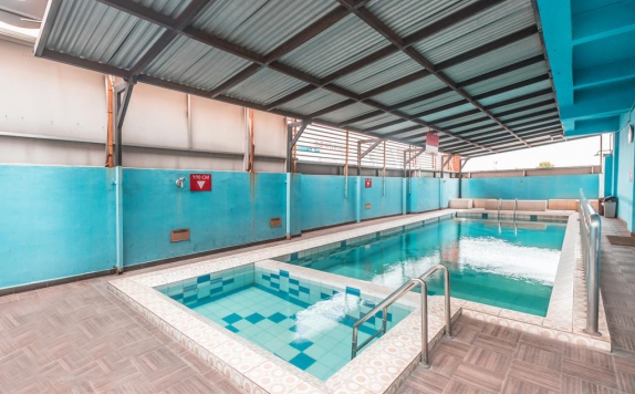 Swimming pool di Alia Matraman Hotel