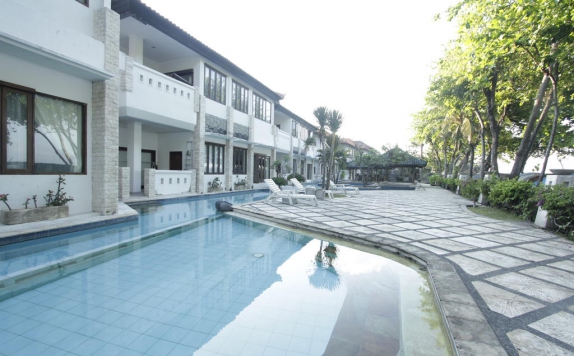 Swimming Pool di Alits Beach