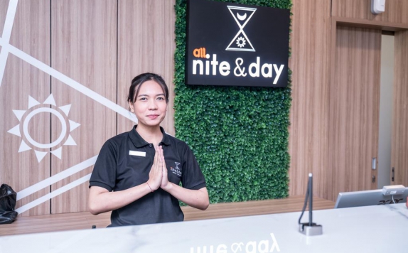 Receptionist di All Nite and Day Residence Kebon Jeruk