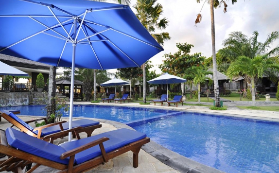 Swimming Pool di Aman Gati Hotel Balangan