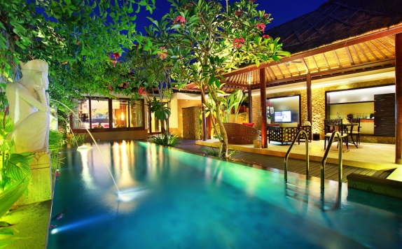 Swimming Pool di Amarterra Villas Bali Nusa Dua