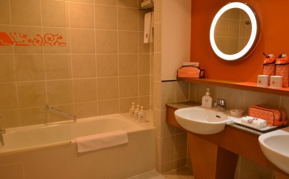 Bathroom di Angsana Resort and Spa Bintan