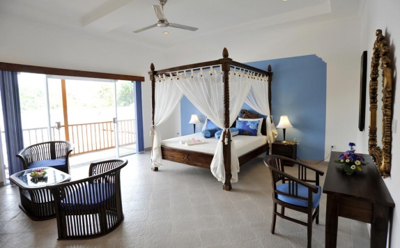 interior bedroom di Aquarius Beach