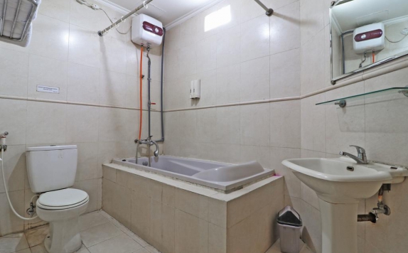 Bathroom di Arlya Hotel