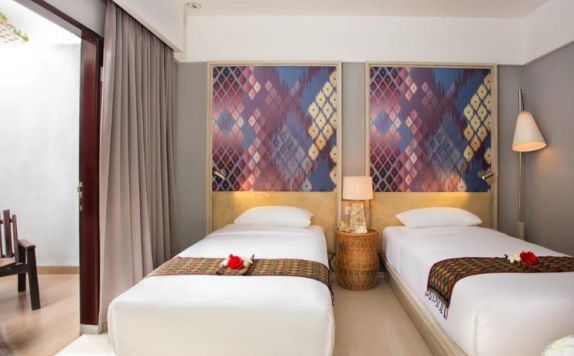 guest room twin bed di ARUNA SENGGIGI RESORT & CONVENTION