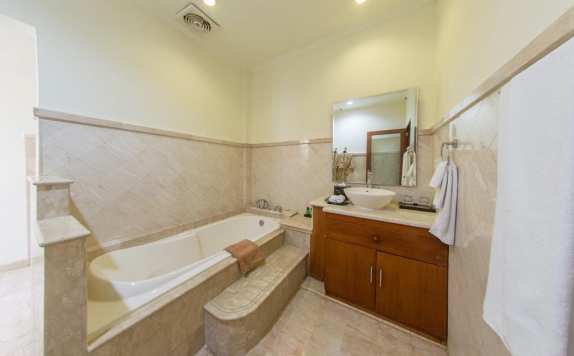 Bathroom di Asri Jewel Villas and Spa