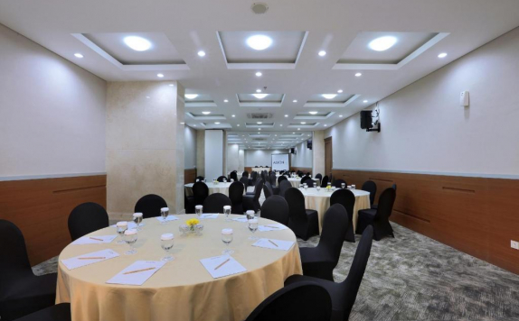 Meeting Room di Aston Inn Batu