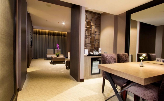 interior bedroom di Aston Priority Simatupang Hotel and Conference Center