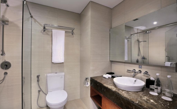 Bathroom di Aston Sentul Lake Resort & Conference Center