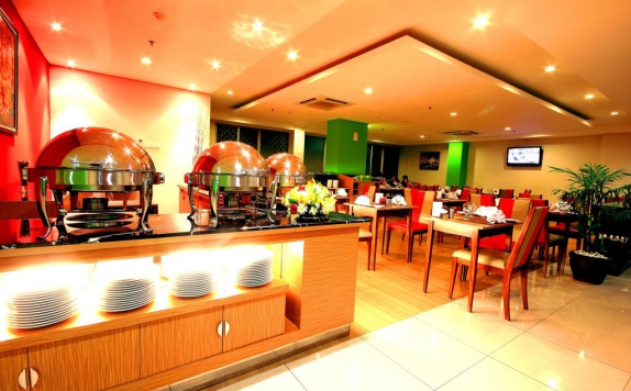 Restaurant di Atrium Premiere Hotel – Yogyakarta ( ex. Red Dot By Horison)