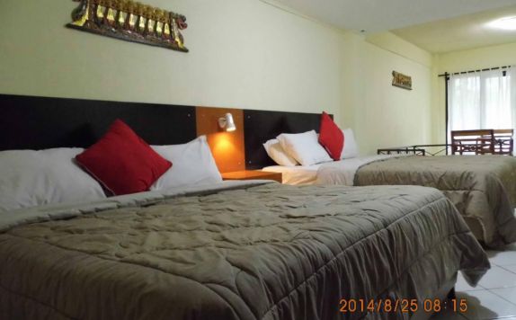 guest room twin di Augusta Pelabuhan Ratu Hotel