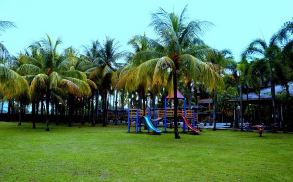 play ground di Augusta Pelabuhan Ratu Hotel