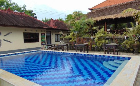 Swimming Pool di Ayu Guna Inn