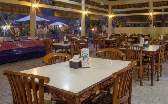 Restaurant di Bakung Beach Resort Kuta