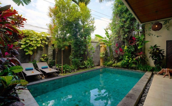 Swimming Pool di Bali Ayu Hotel