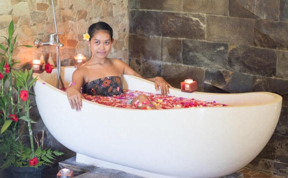 Bathroom di Bali Bliss Resort And SPA