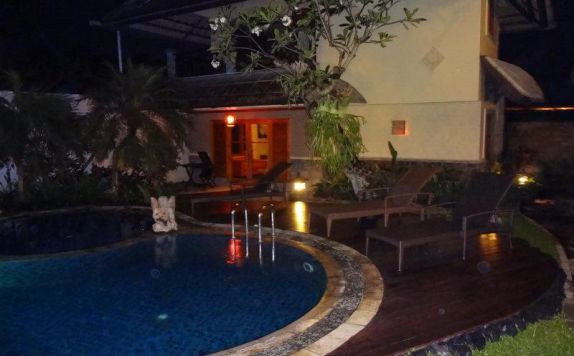 Swimming Pool di Bali Bunga Villas