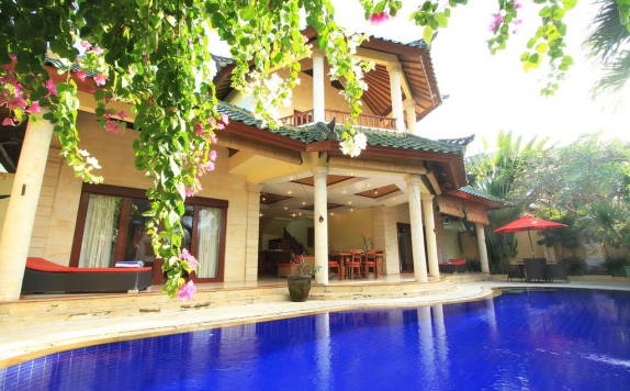 Swimming Pool di Bali Diamond Estates