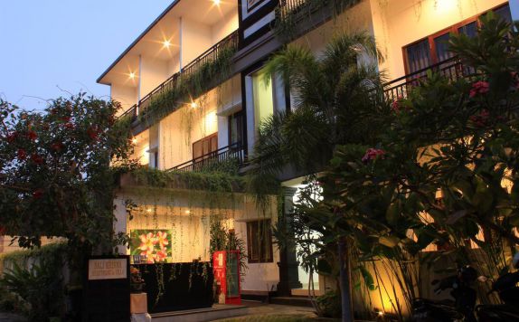 Exterior di Bali Krisna Villa and Apartment
