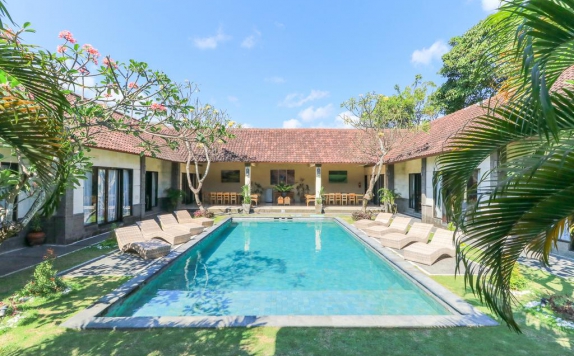 Swimming Pool di Bali Merita Villa