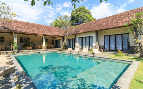 Swimming Pool di Bali Merita Villa