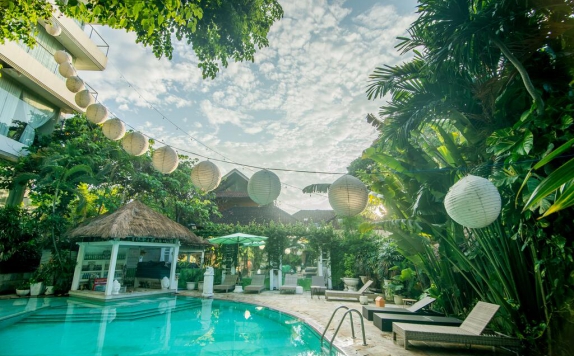 Swimming Pool di Bali Mystique Hotel and Apartments