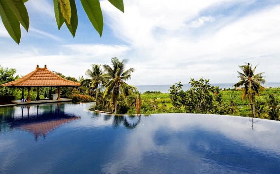 Swimming Pool di Bali Nibbana Resort