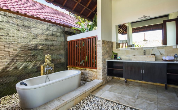 Bathroom di Bali Prime Villas
