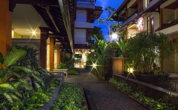 Eksterior di Bali Summer Hotel