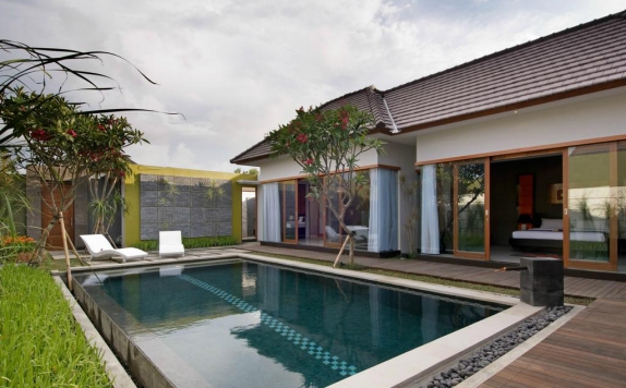 Swimming Pool di Bali Swiss Villa