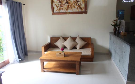 Indoor Room di Baruna Sari Villa