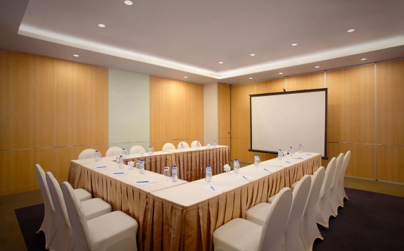 Meeting room di Batiqa Hotel and Karawang Apartement