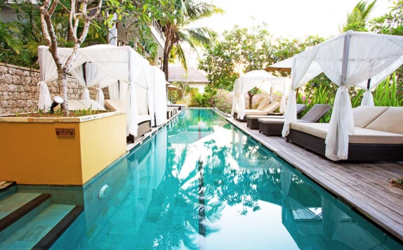Swimming pool di Batukarang Lembongan Resort & Day Spa