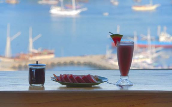 Food Food di Bayview Gardens Hotel