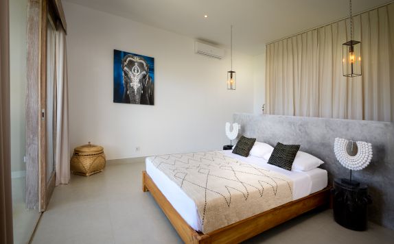 TWO BEDROOMS APARTMENTS MASTER BEDROOM di Canggu beach apartments