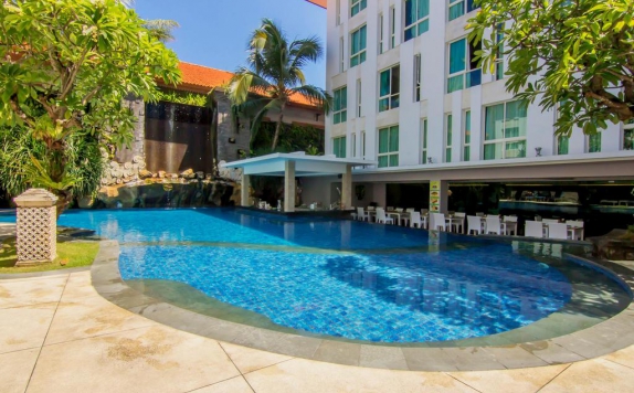 swiming pool di Bintang Kuta Hotel
