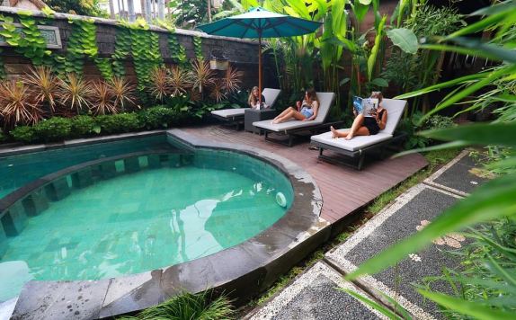 Outdoor Pool Hotel di Bisma Cottages Ubud