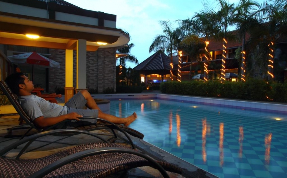 swimming pool di BJ. Perdana Hotel & Resort