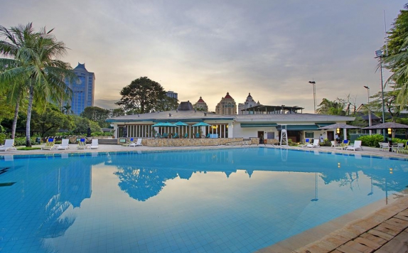 Swimming Pool di Borobudur Jakarta