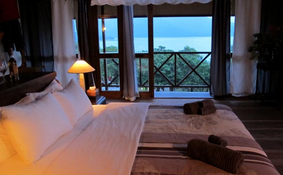 Guest room di Breveazurine Lagoon Resort