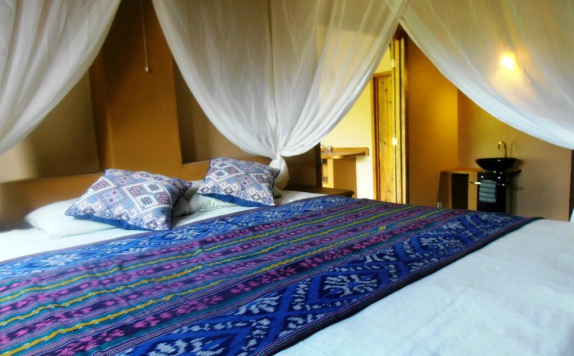 Tampilan Bedroom Hotel di Bruce's Hideout Lombok