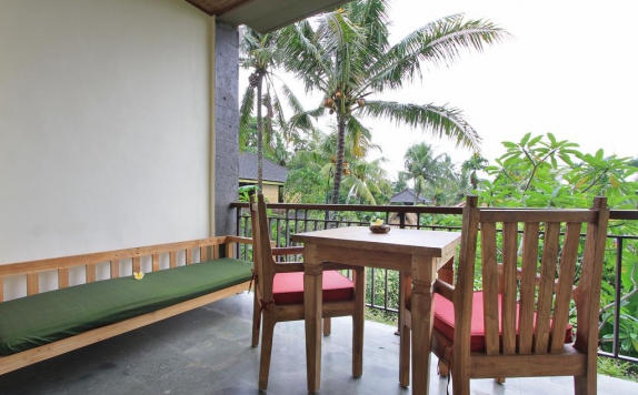 Tampilan Balkoni Hotel di Bucu View Ubud Resort