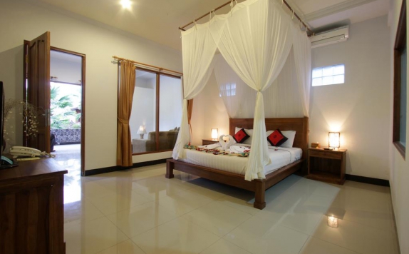 Tampilan Bedroom Hotel di Budhi Ayu Villas Ubud